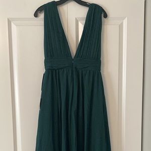 Lulus Emerald Green V Neck dress
